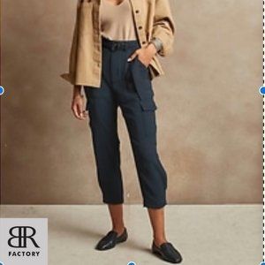 Slim Fit Drapey Twill Utility Cargo Pant (Banana Republic)